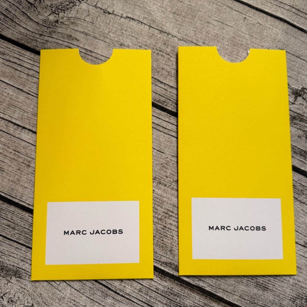 Marc Jacobs gift box/shipping box. - Picture 3 of 13
